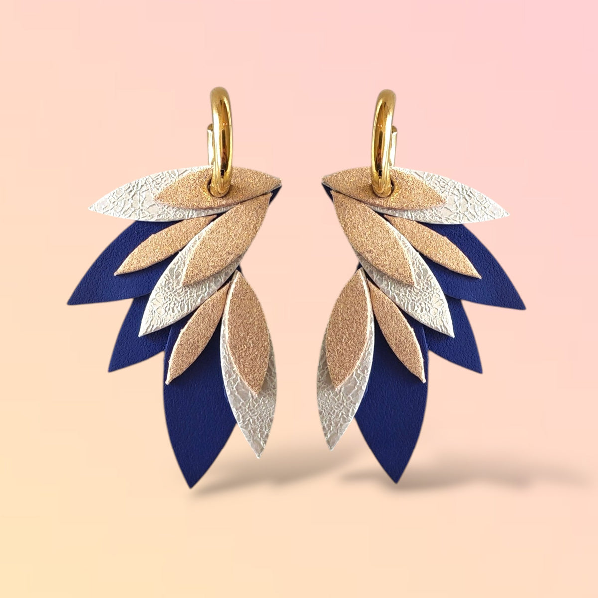 Boucles d'oreilles en cuir Miss Fidji (Créoles)